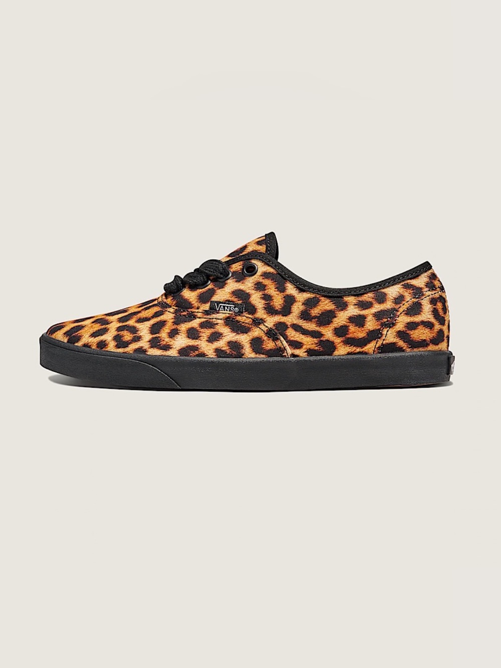 Women’s Vans Authentic Leopard Lowpro Shoe 7.5 NWOB